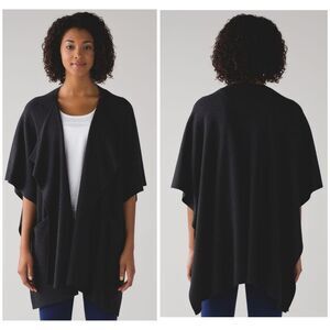 Lululemon Cashmere Wrap After Asana in Heather Black